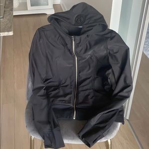 Lululemon Jacket - Size 6